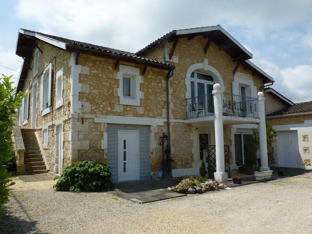 Le Chalet Des Vignes Bed & Breakfast Monbazillac Exterior photo